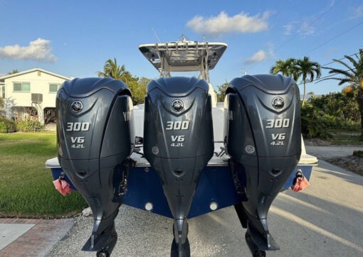 Yamaha 300 hp outboard motor 2023